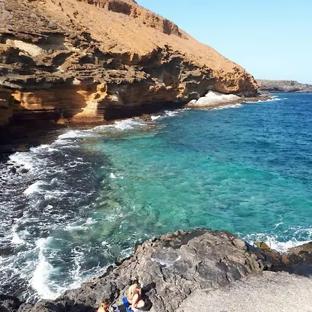 公寓 美丽海景拉斯加乐塔斯可爱一室公寓 *