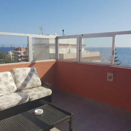 美丽海景拉斯加乐塔斯可爱一室公寓 公寓 *