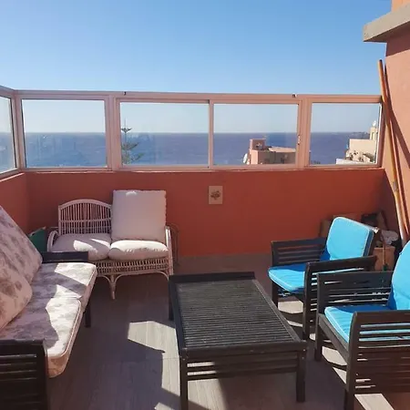 美丽海景拉斯加乐塔斯可爱一室公寓 *